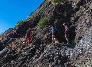 Fogo - Klettersteig - am Seil entlang